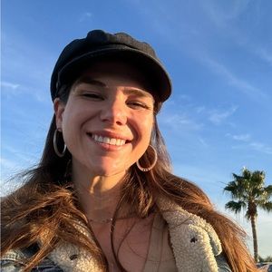 Meet your Posher, Juliana